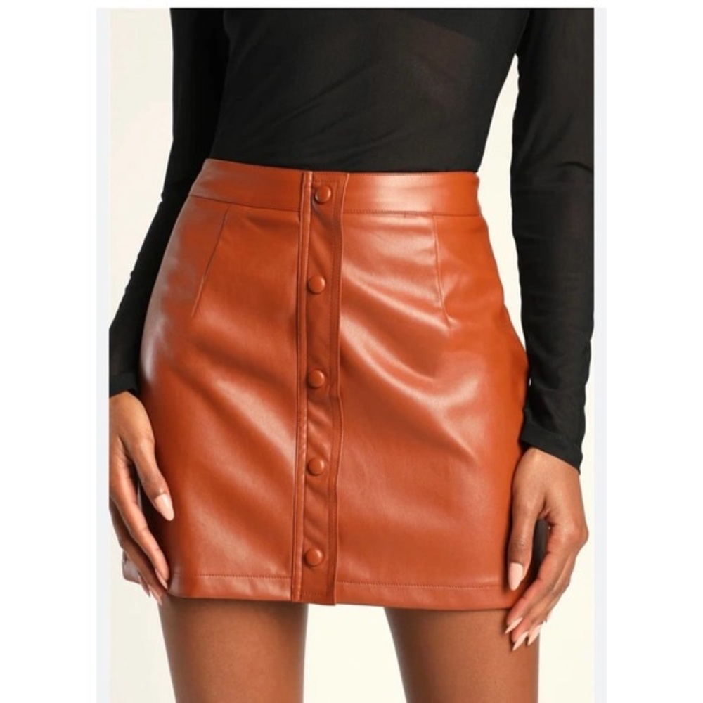 NWT Lulu’s Most Fab Brown Vegan Leather Button Front Mini Skirt - Small
